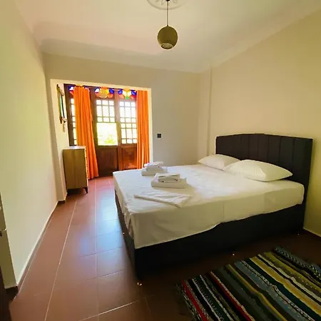 In Oludeniz * فتحية